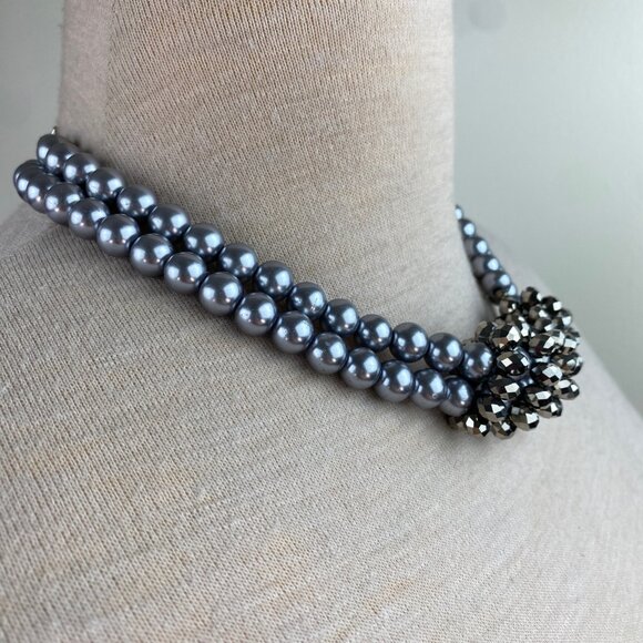 Faux Pearl Multi-Strand Statement Fashion Necklace Gray Glass Beads 17-20" - Picture 2 of 7